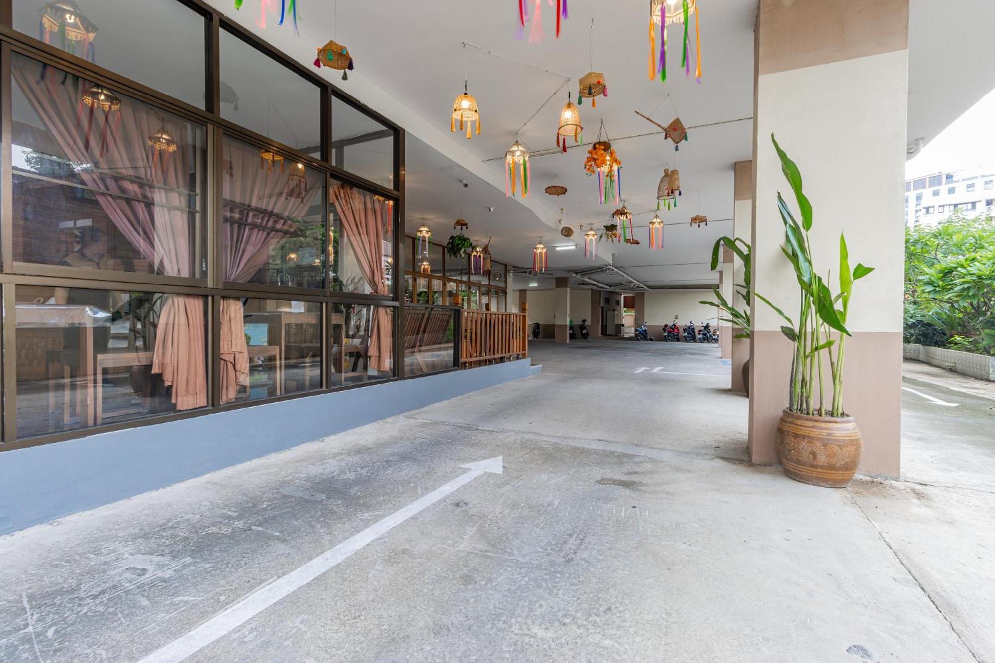 Budget Stars Hotel Csiangmaj Kültér fotó