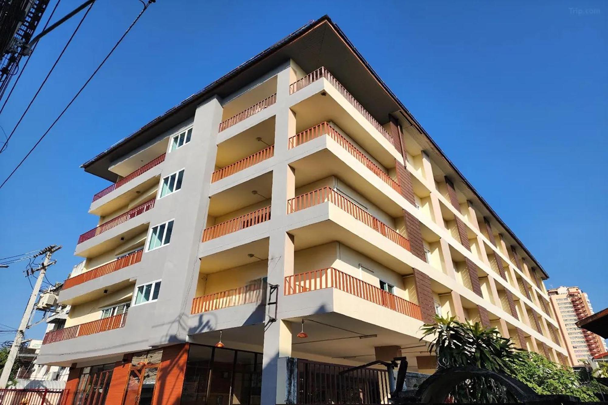 Budget Stars Hotel Csiangmaj Kültér fotó