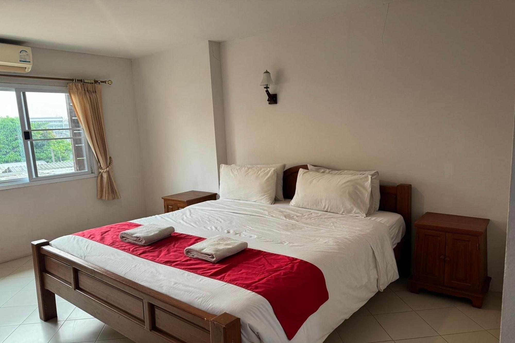 Budget Stars Hotel Csiangmaj Kültér fotó